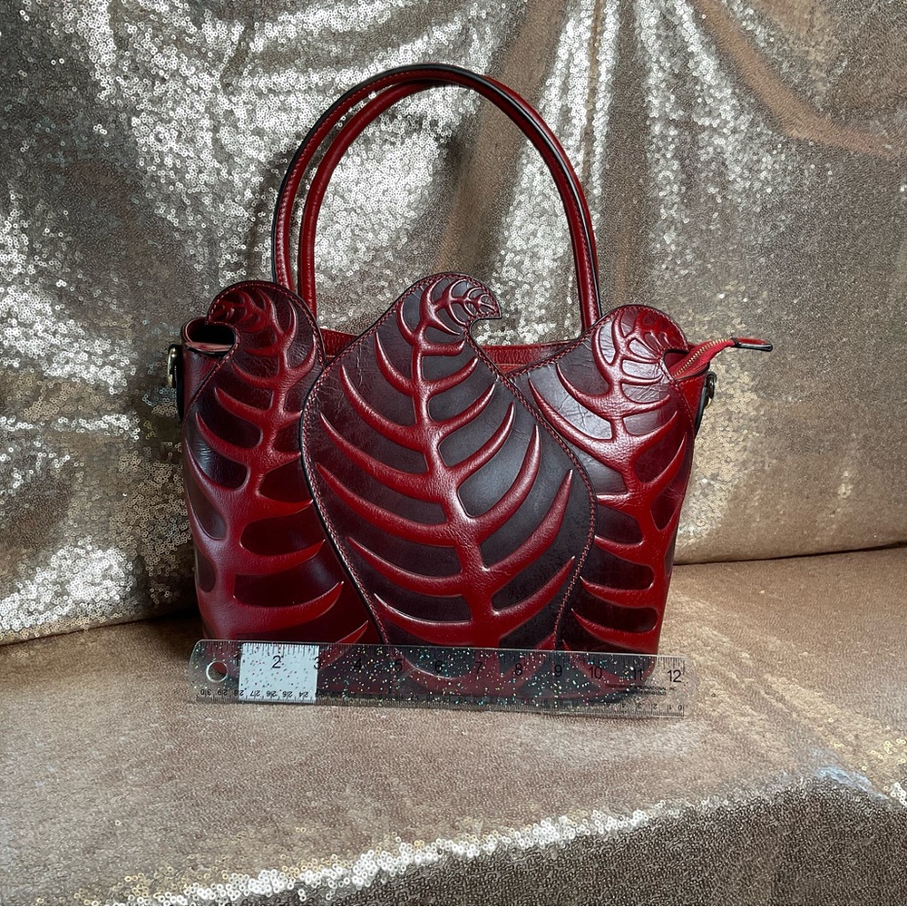 Superior Design tote bag. - Picture 5 of 15